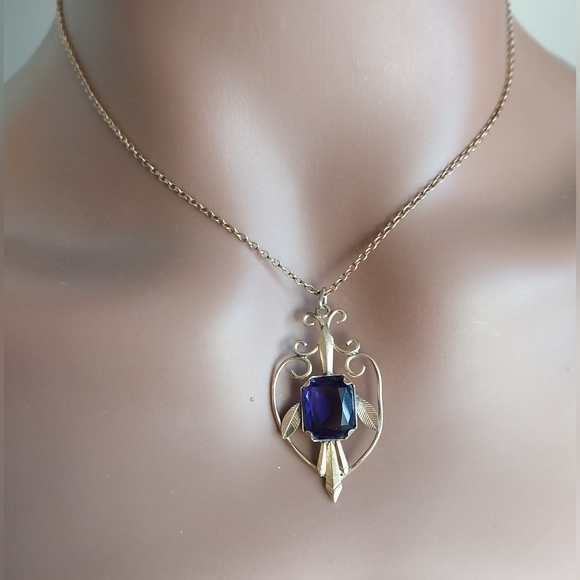 Vintage Jewelry - Gold Filled and Purple Pendant Necklace